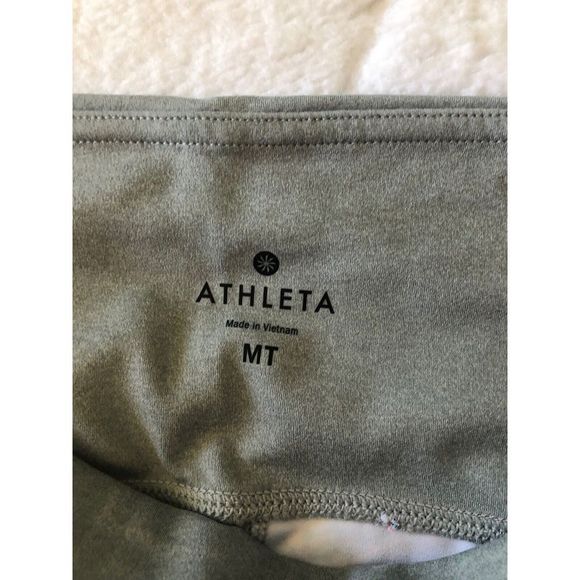 Athleta Nomad Salutation Mesh Abstract Print Capri Leggings Women's Medium Tall - Picture 3 of 3